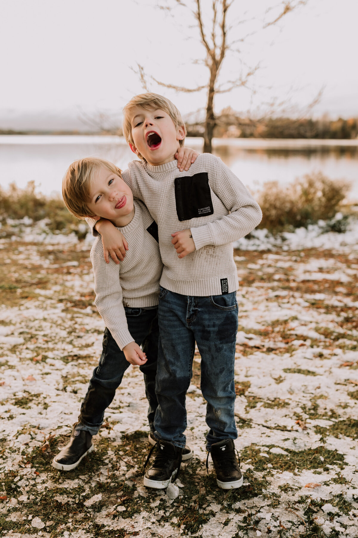 andryanna-family-winter-maternity-photography-sudbury-2