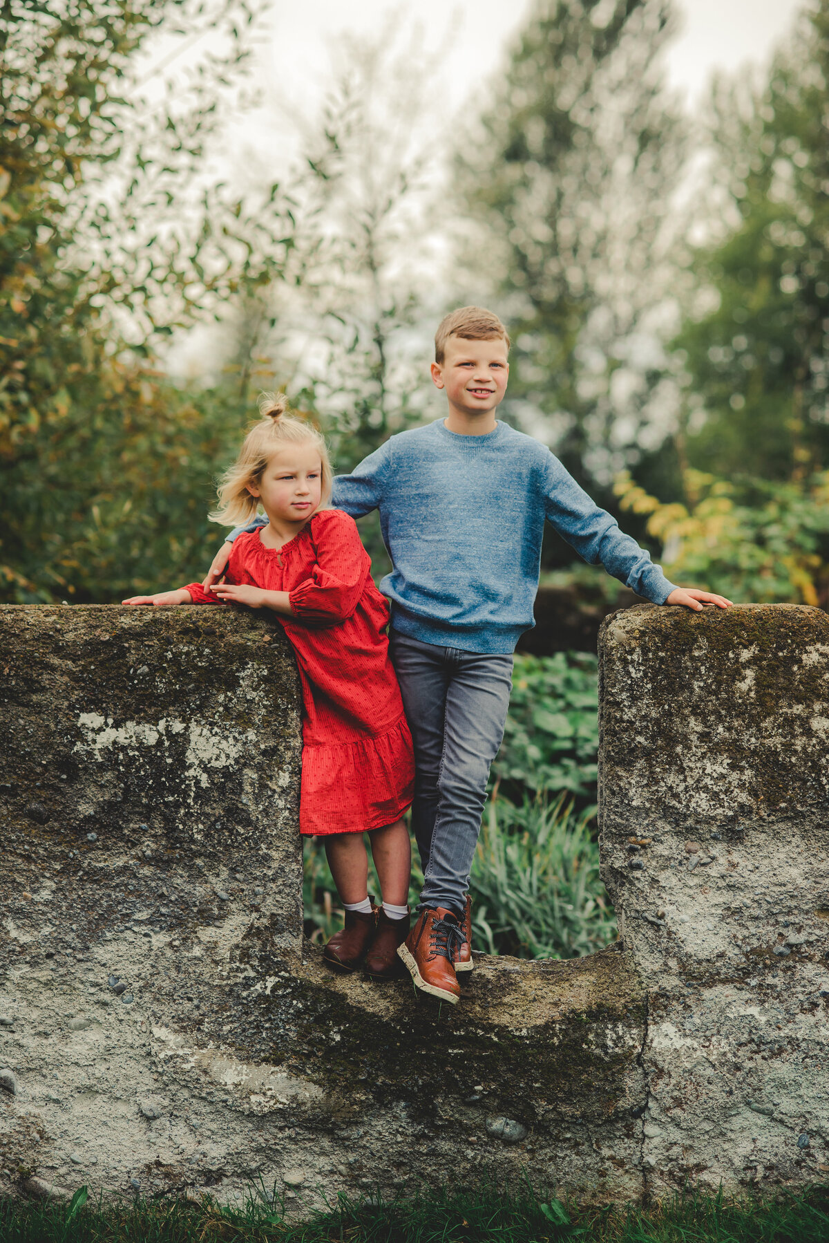 siblings on old cement