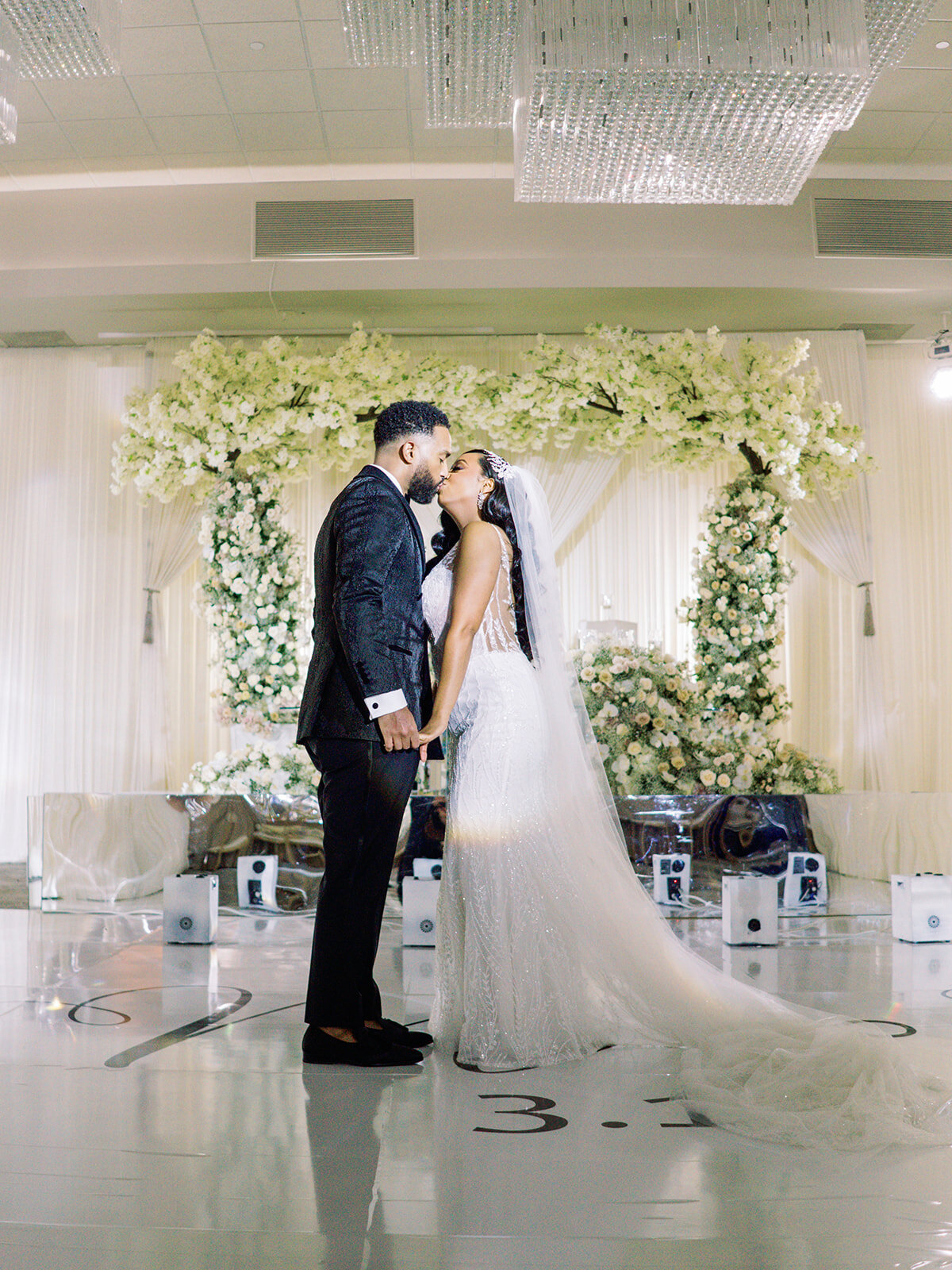 G+M-NationalArtGallery-WashingtonDCWedding-MandaWeaver-Photo-68