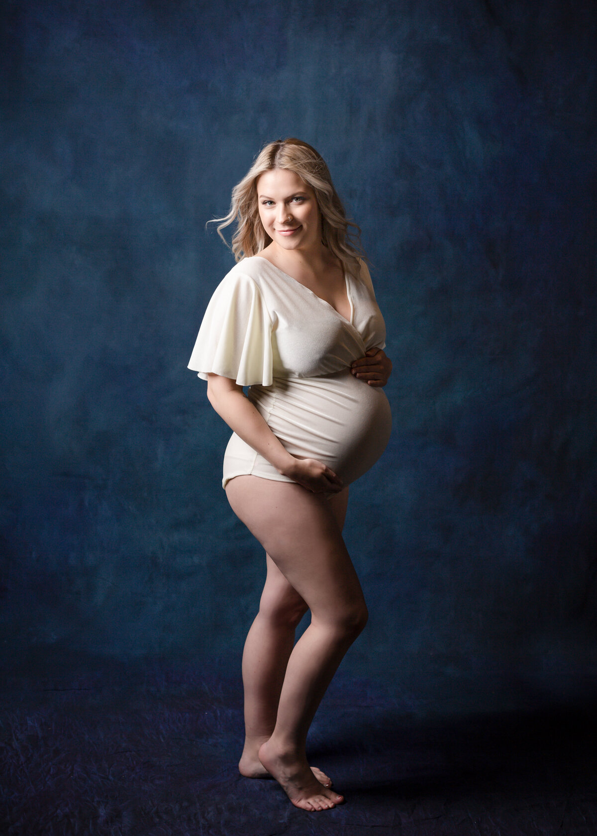Alyssa - Calgary Maternity Photographer - Belliam Photos 14