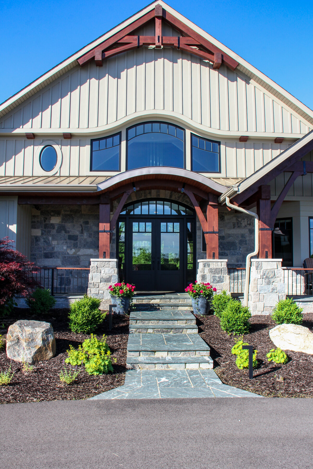 Exterior 08