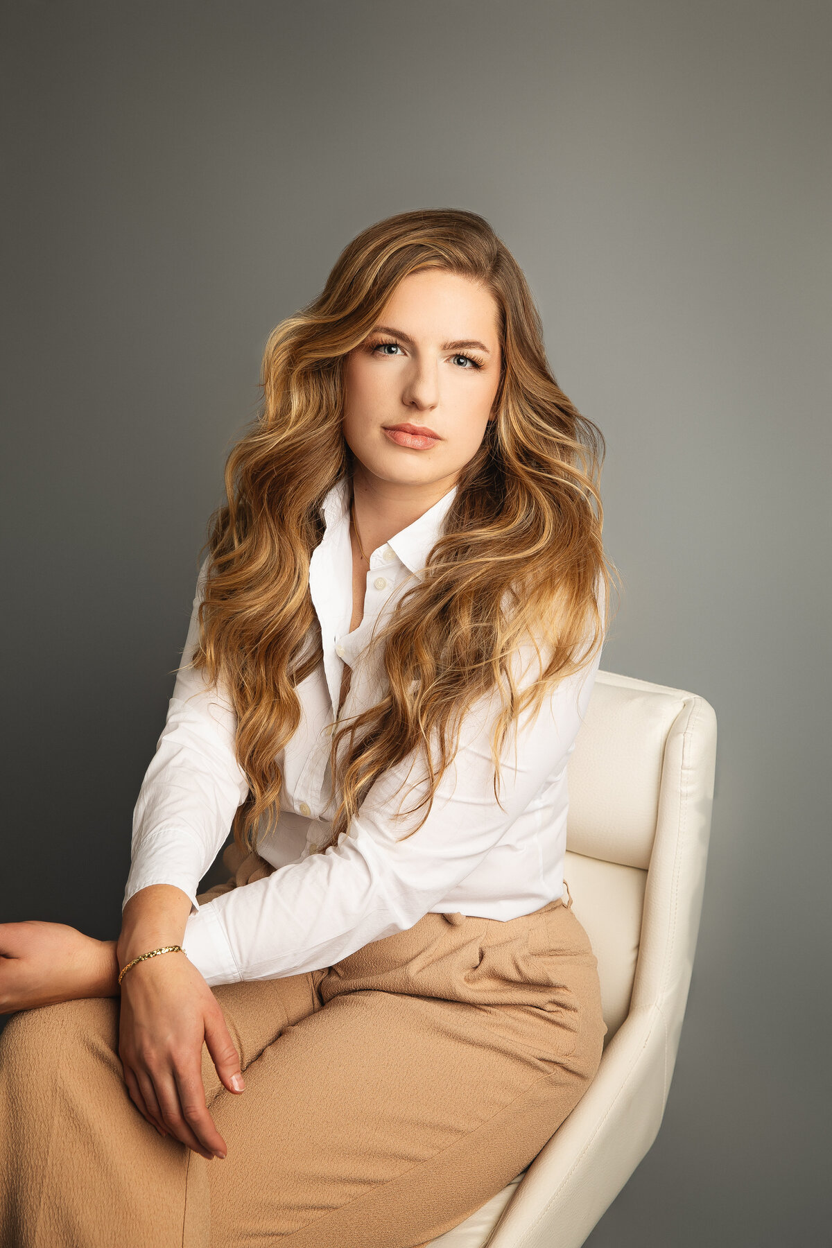 Looking for professional headshots? We specialize in modern, polished portraits in Belton, Harker Heights, and Killeen. Book today!
