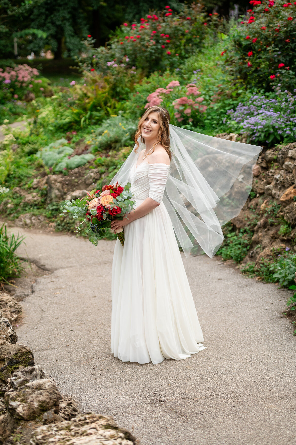 sarah-oberheim-photography-best-st-louis-wedding-photographer-near-me-lafayette-square-park-wedding-photographer10