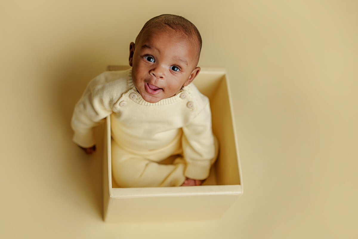 Huntsville Alabama Studio Baby Photographer 6 Month Milestone Session Client Closet32