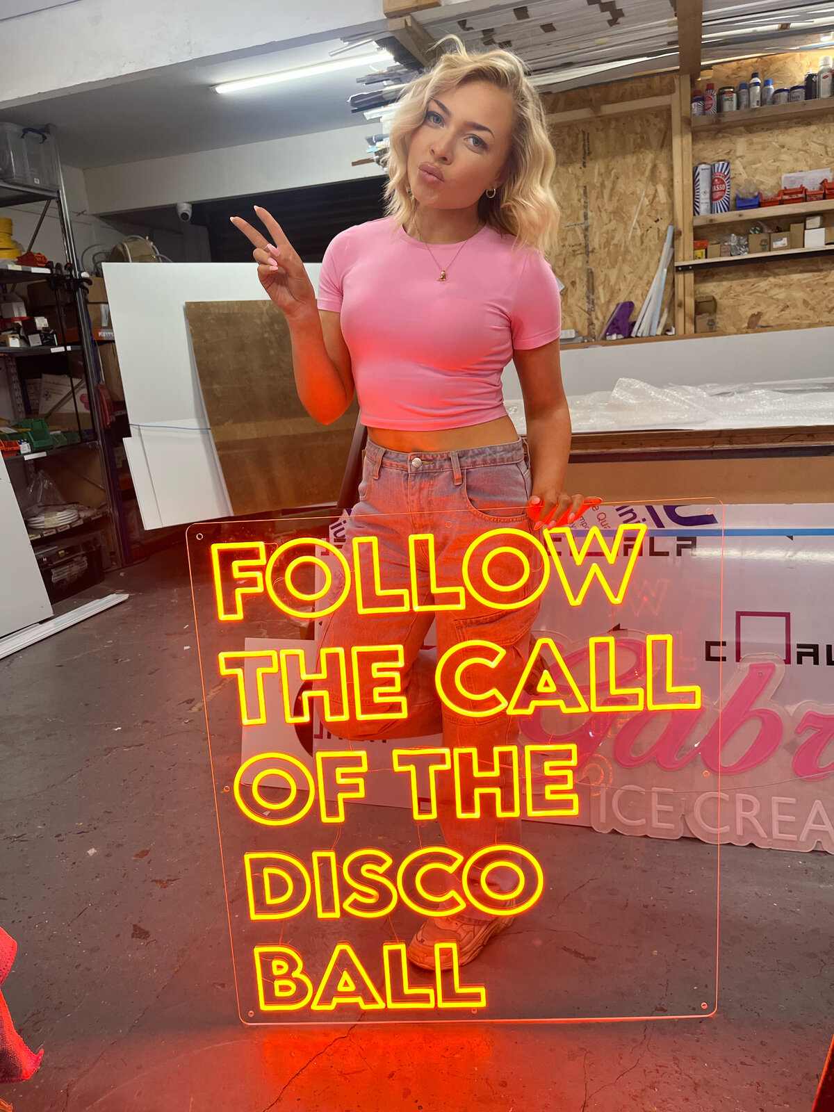 ellis-signs-custom-neon-disco-ball-sign