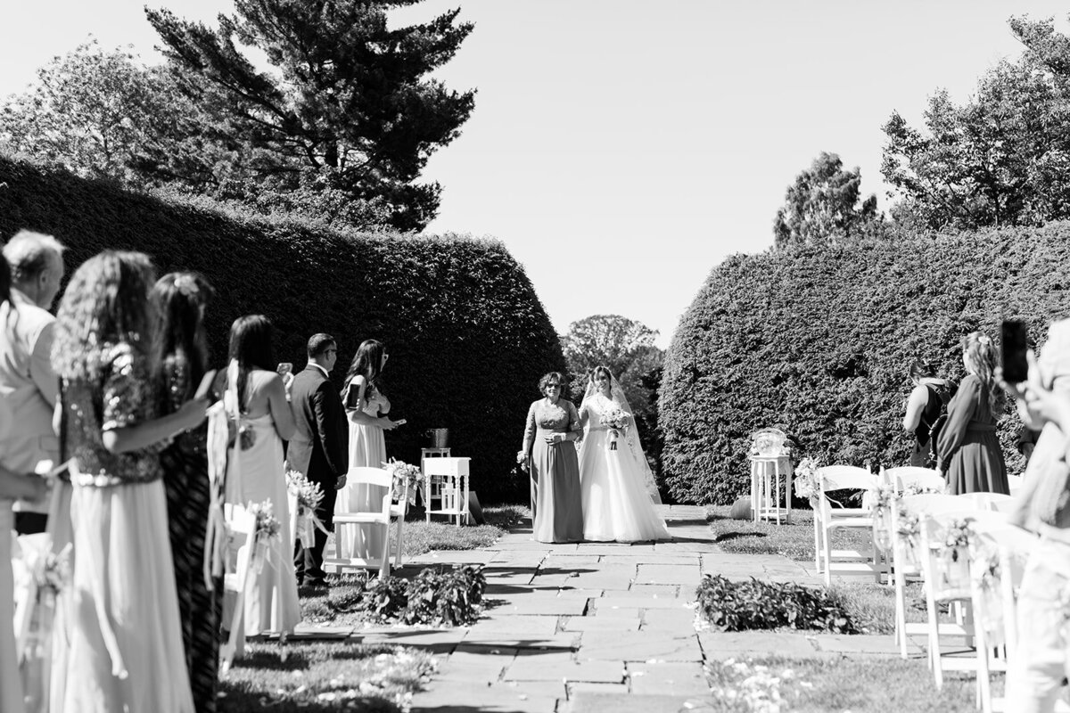 Lila & Rob Wedding_Kingwood Center Gardens-376