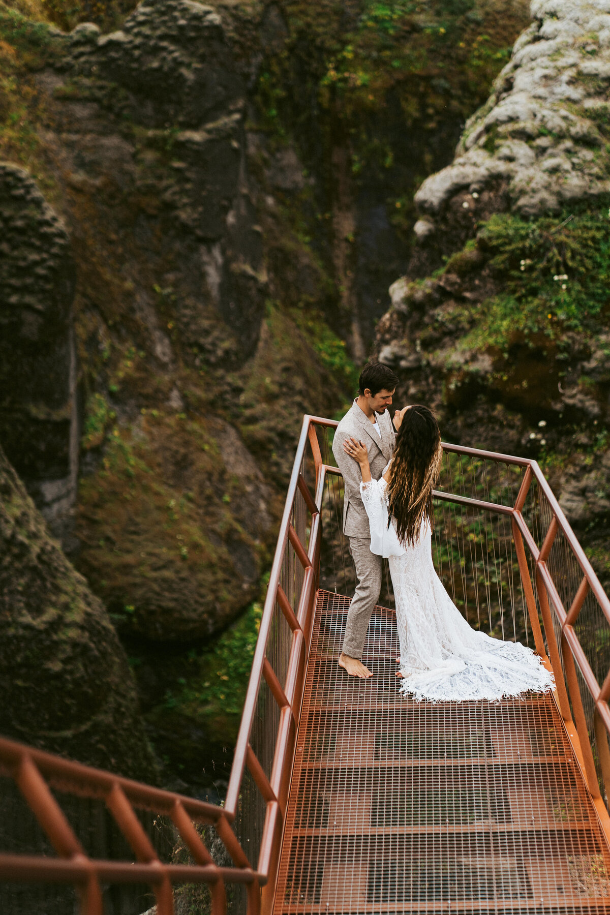 -fjardrargljufur-canyon-elopement-iceland--26