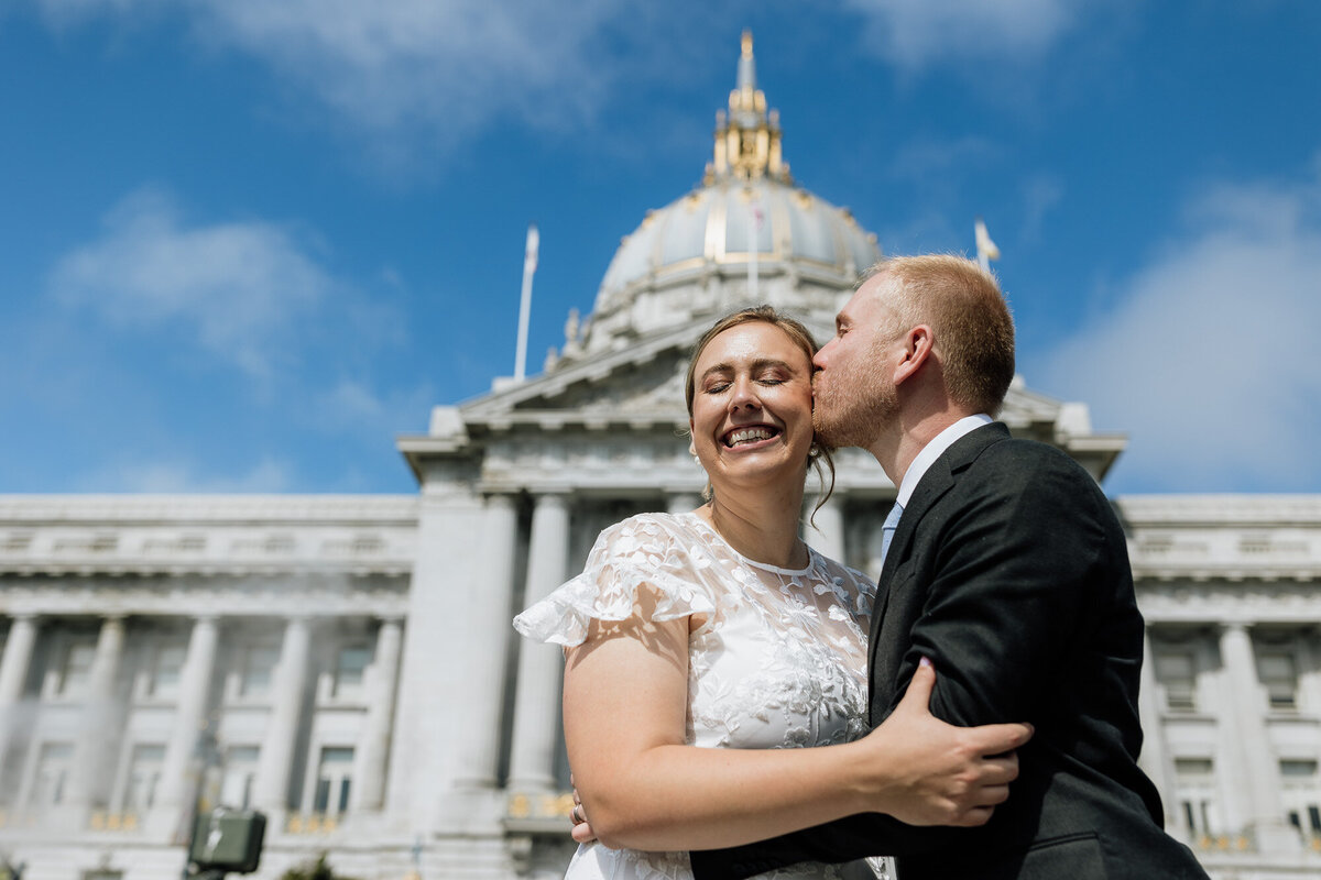 skyler-maire-photography-san-francisco-city-hall-wedding-16