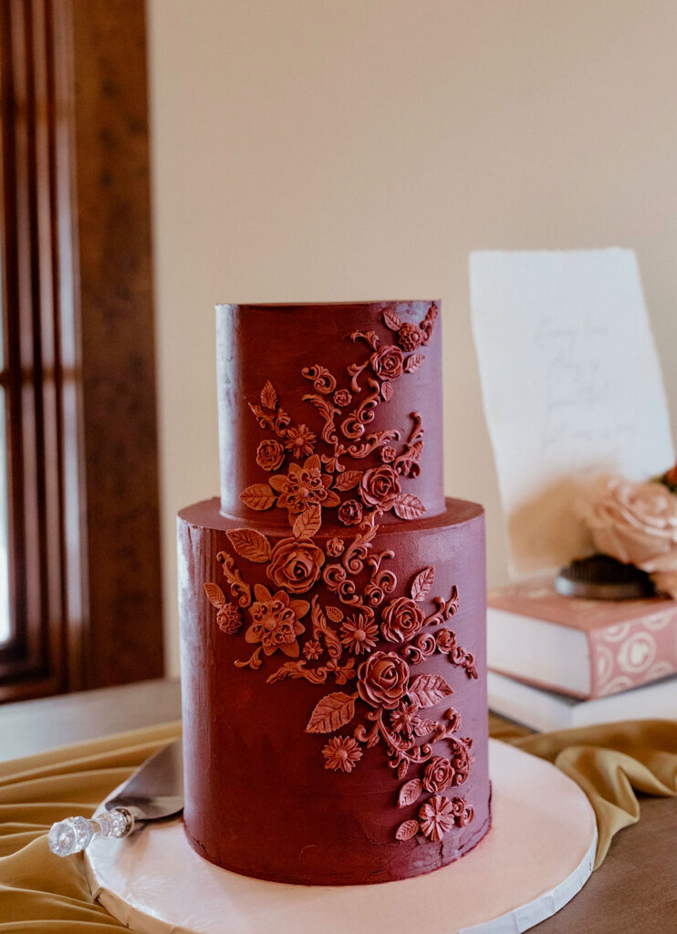 Elegant red wedding cake, created by Bake My Day, contemporary cakes & desserts in Calgary, Alberta, featured on the Brontë Bride Vendor Guide.