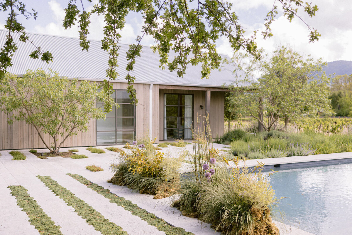 larissa-cleveland-photographer-napa-california-wine-country-wedding-private-estate-006