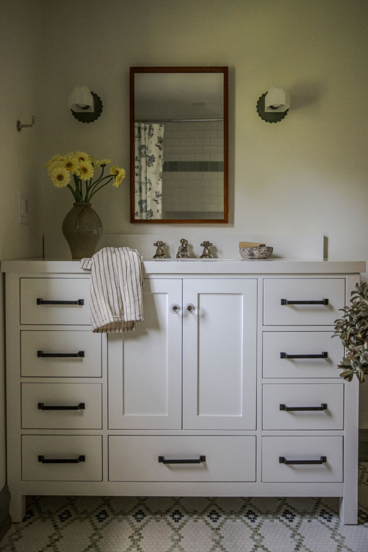 SIL & PARK - Lynton Road_Cleveland Interior Designer - Home Design Renovation Kitchen Bathroom Custom Interior - 2