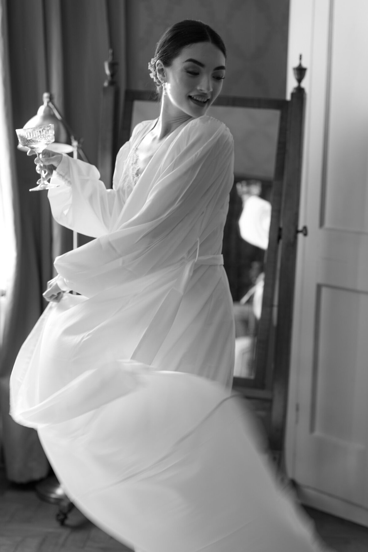 timeless-romantic-luxury-wedding- London - bride - photography