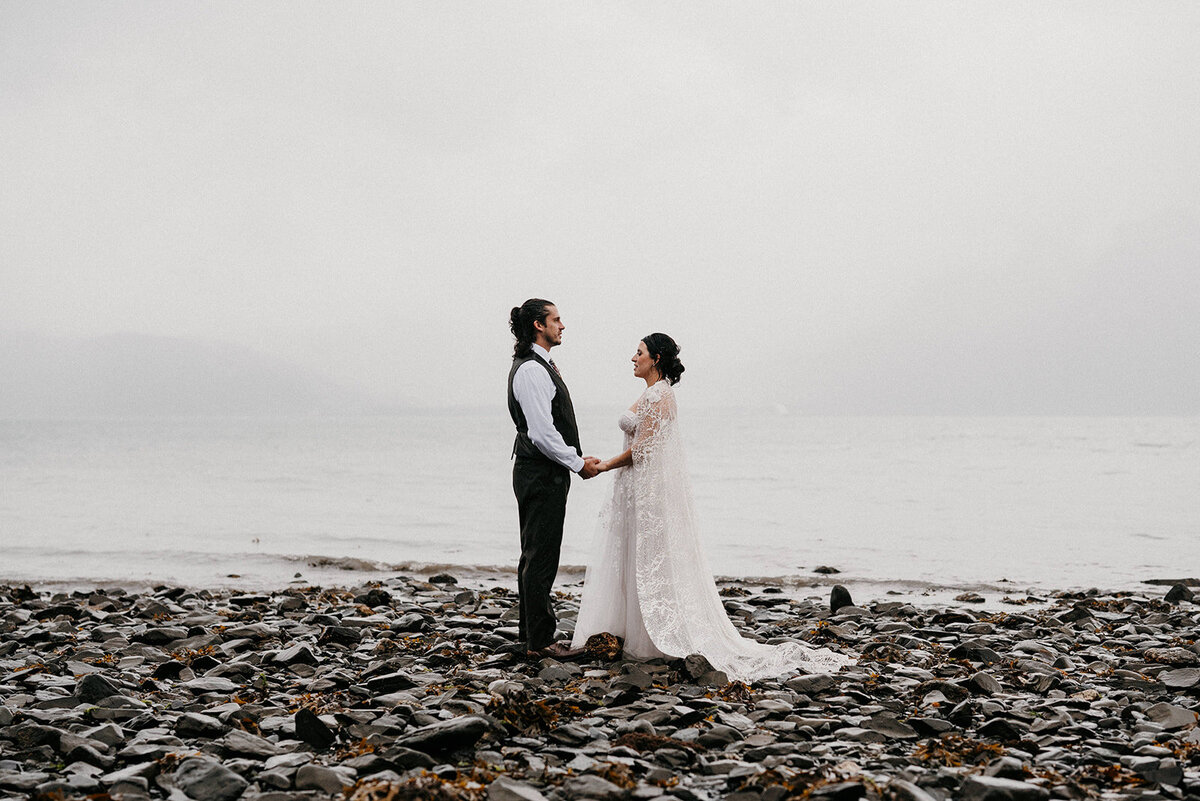 CoxWedding_Salted-Roots-Seward-Alaska-Elopement_EmeliaKPhotography-415_websize
