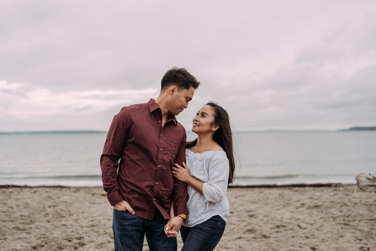 Joyce Li Photography Destination Wedding Elopement Engagement Lifestyle Portrait Photographer West Coast Seattle Washington California alkibeachengagement-35