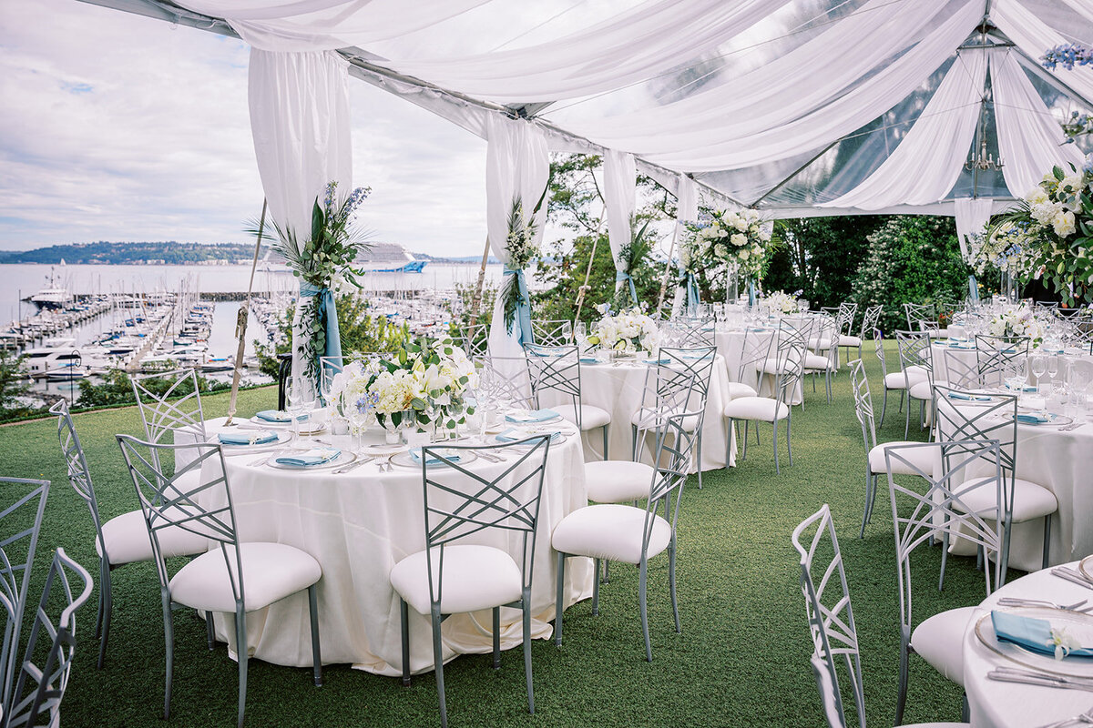 Luxurious-White-Admirals-House-Wedding-Flora-Nova-Design-Seattle-00024