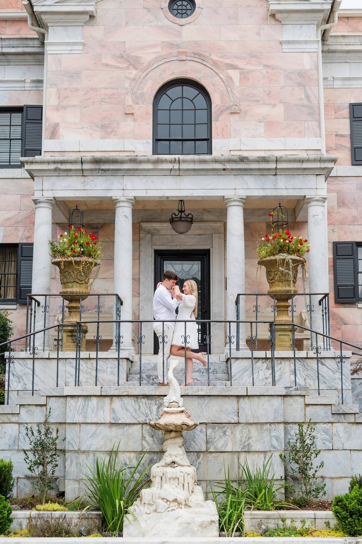 Elli-Row-Photography-Tate-House-Engagement_1754