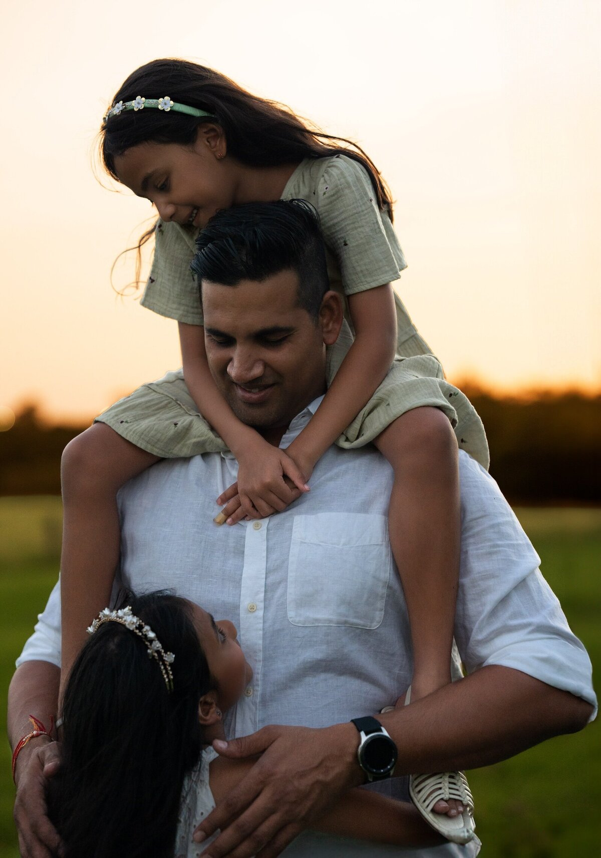 Brisbane-Family-Portrait-2-Girl-in-Oxley-Creek-Common-during-Sunset-23