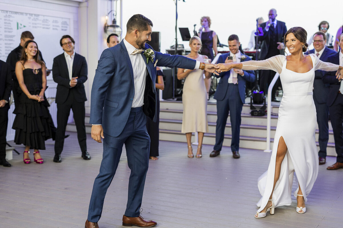 Beach Club Modern Chic Wedding with Touches of Pearl and Gold - Top East Coast Wedding Photography - Ashley Mac Photographs - New Jersey - New York - Connecticut - Rhode Island -65