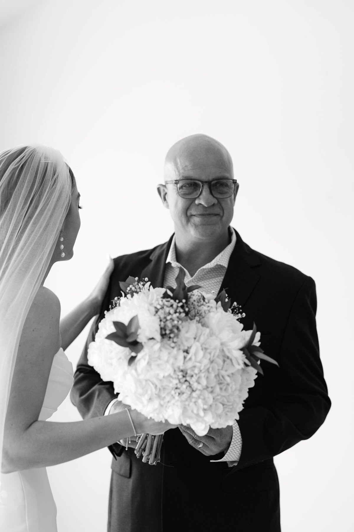 brittany-pannebaker-tampa-florida-destination-wedding-photographer-wedding-gracie-and-taelon-arkansas-115