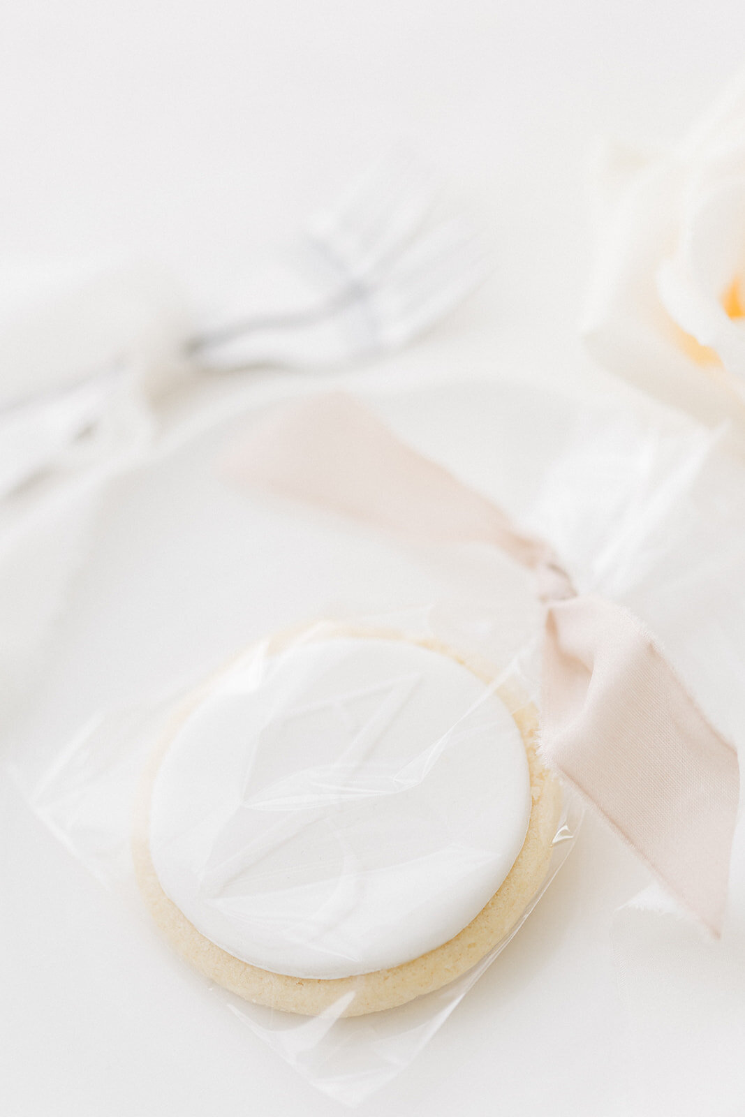 Personalised bespoke wedding favour biscuits with initials