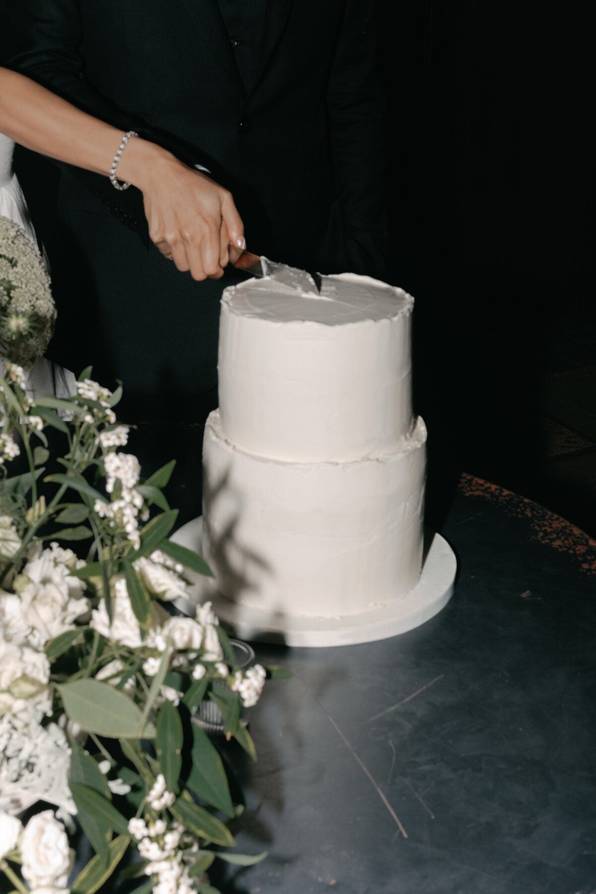Flora_And_Grace_Portugal_Editorial_Weddng_Photographer-2
