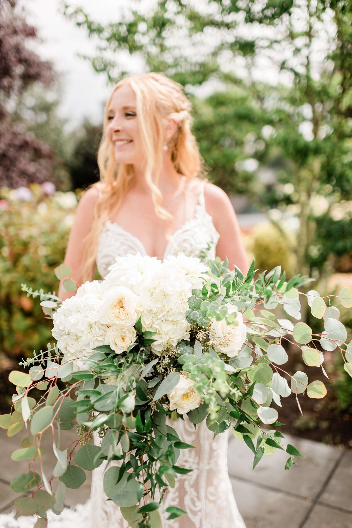 Stunning bride on her wedding day at the Lodges on Vashon