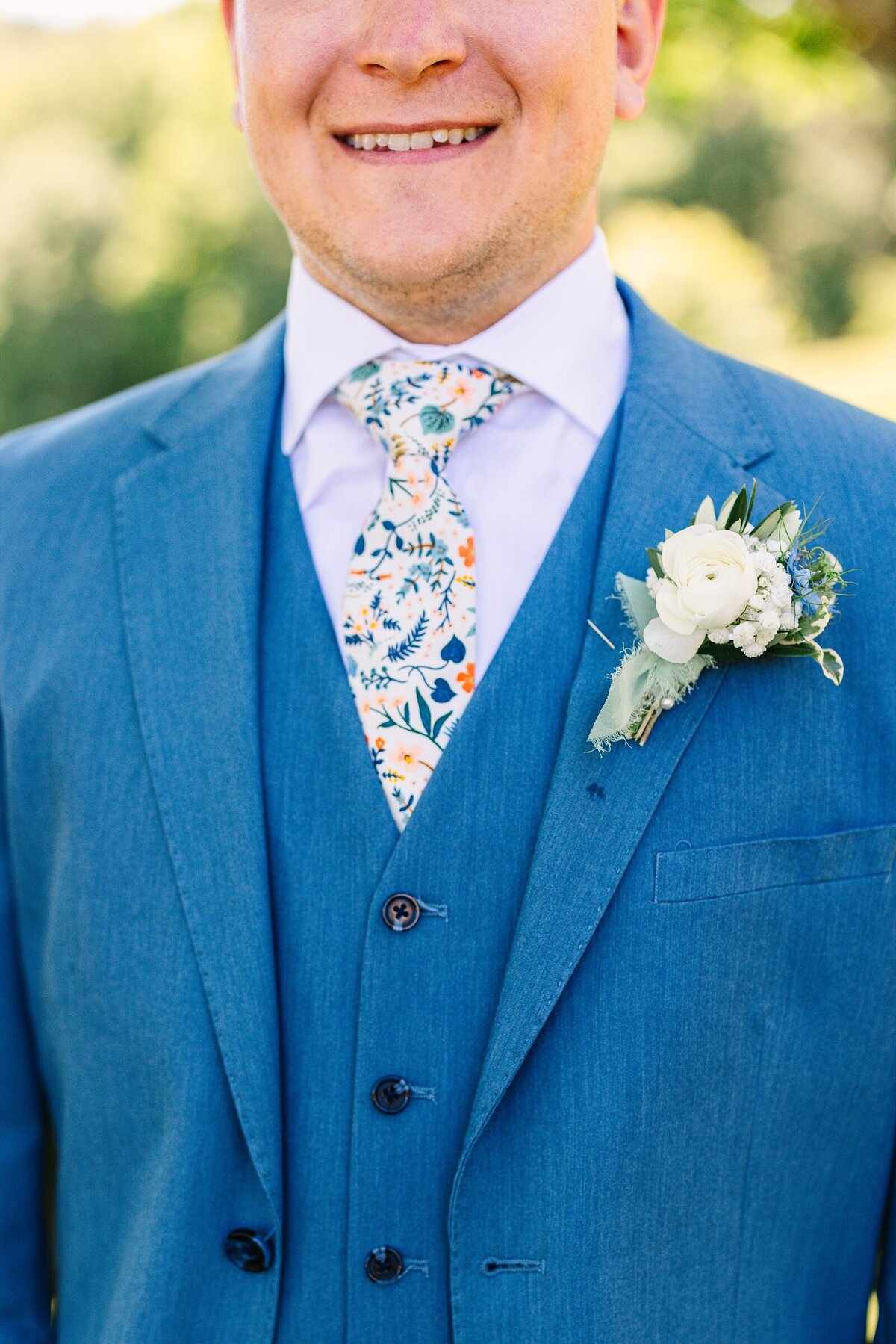 Wildflower_Inspired_Sunny_Colorful_Wedding_Photography_Preserve_at_Chocorua_New_Hampshire_0047