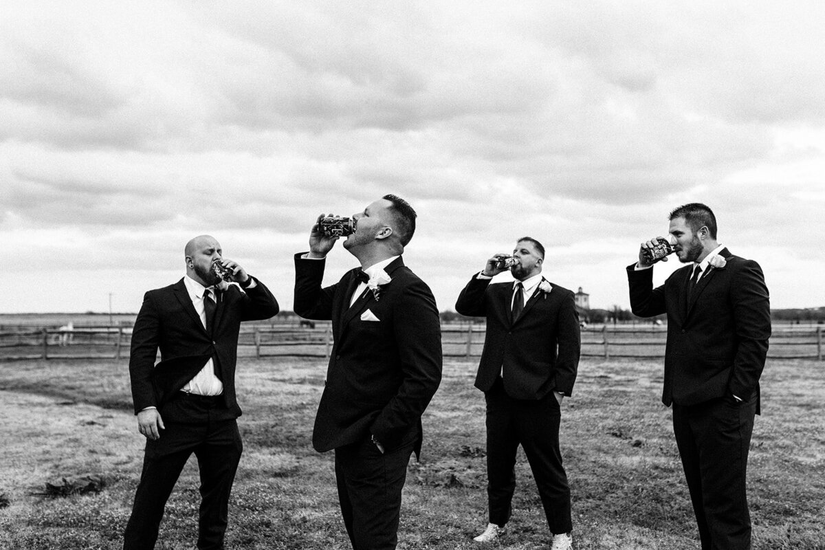 reTheBurrowWeddingPhotography-168