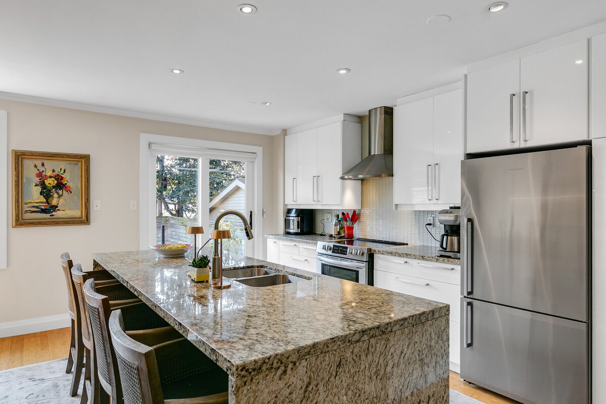 019_Kitchen