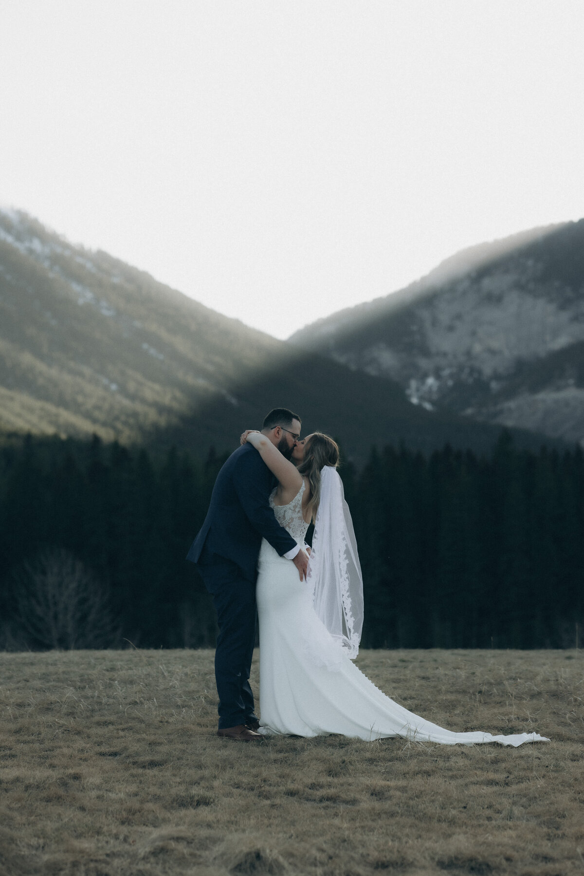 vpc-canmore-spring-elopement-96