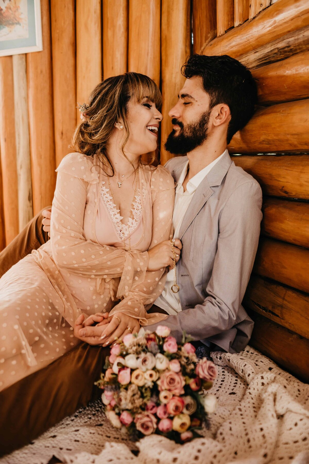 couple-kissing