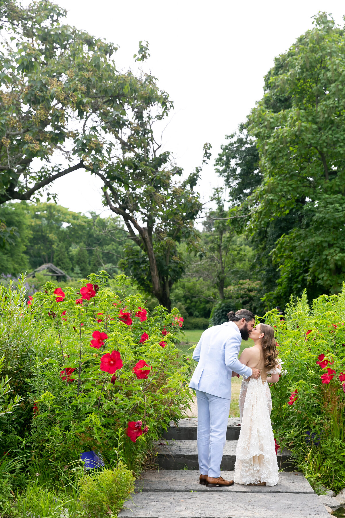 brooklyn-garden-chic-summer-wedding-ahp-19