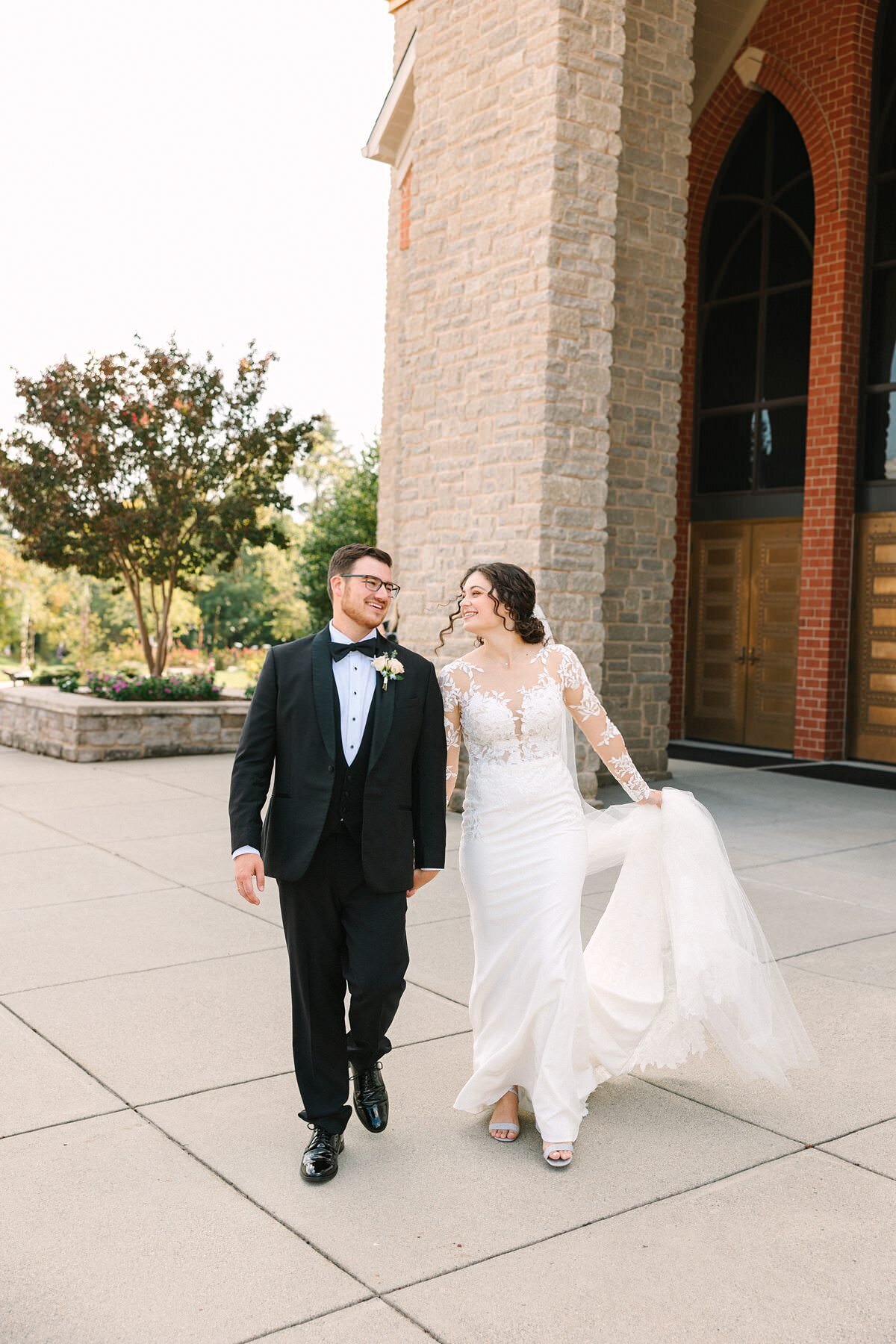 Bride and Groom Wedding Portaits Kelynn and Mathew Evansville Owensboro260