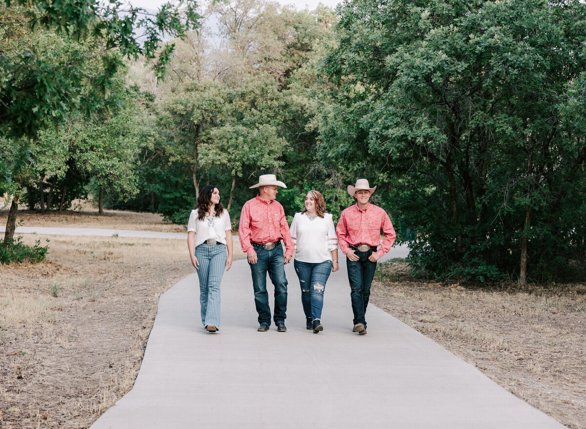 A family walking pose. Utah family photography.