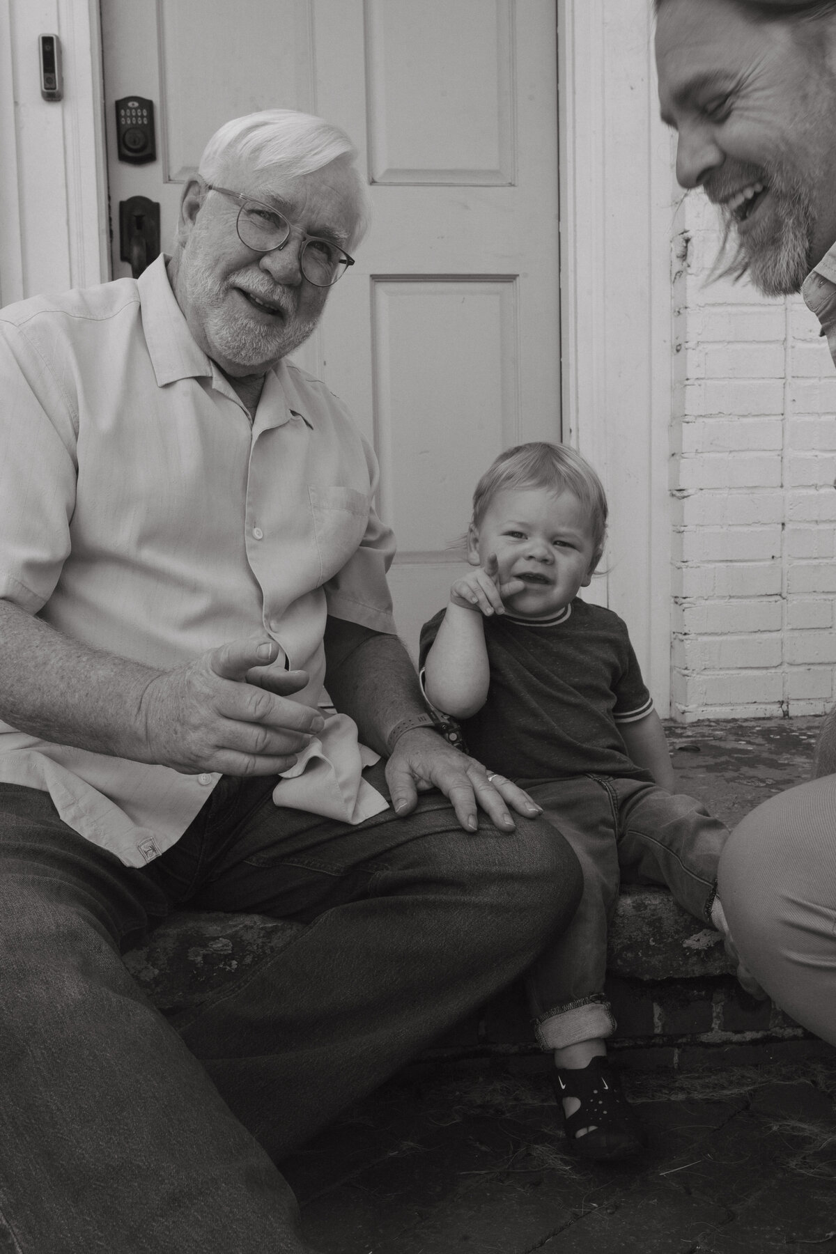 atlanta-lifestyle-family-photographer-in-home-session-adair-park-3