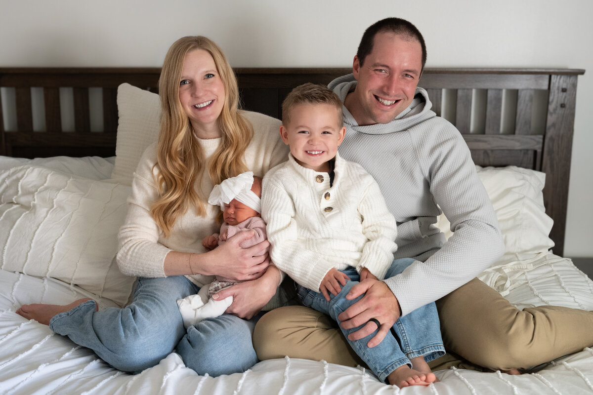 Malenke Family and Newborn Gallery 2025 November-62