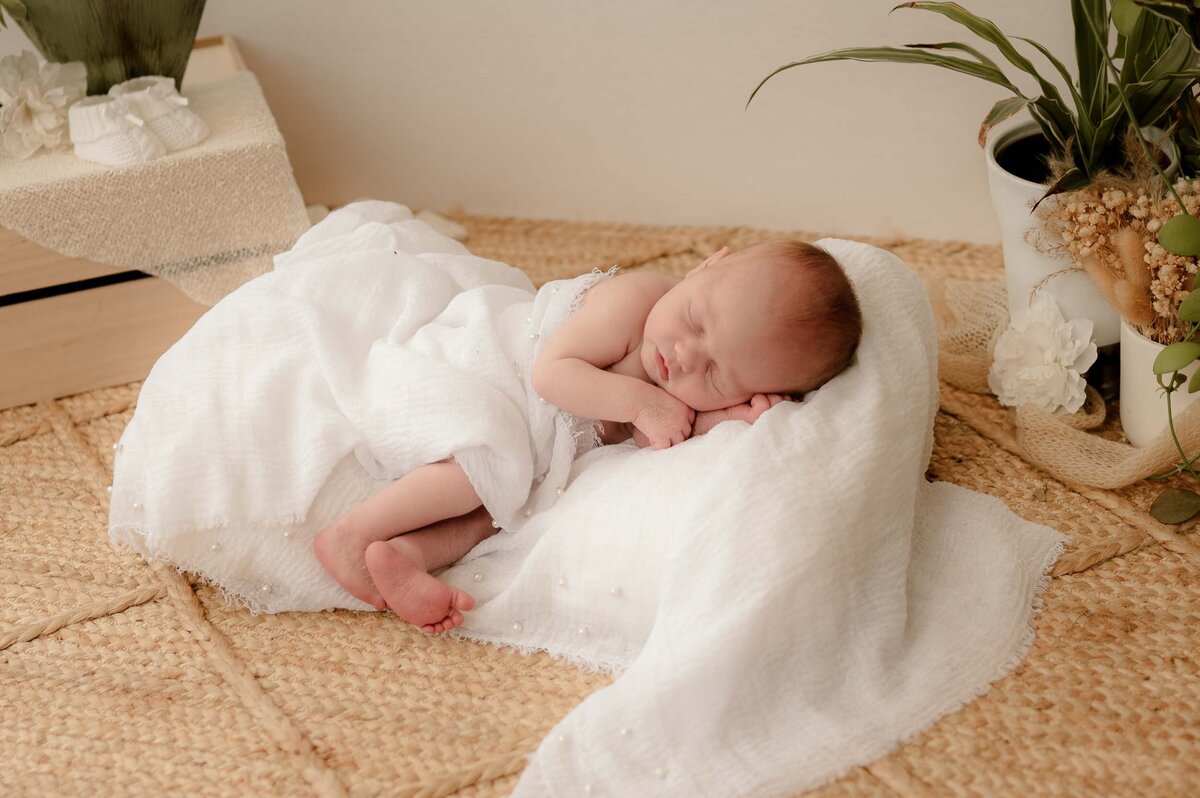 newborn-photoshoot-worcestershire-115