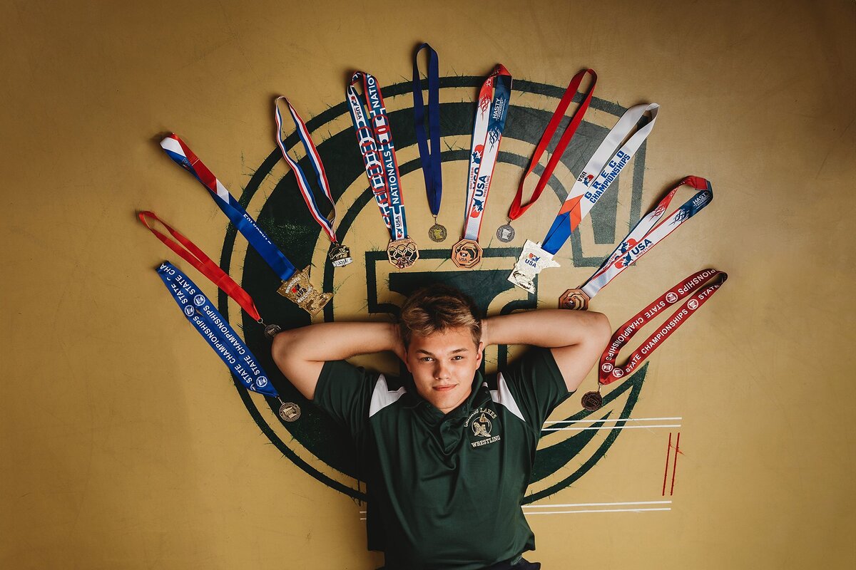 creative-senior-pictures-chisago-city