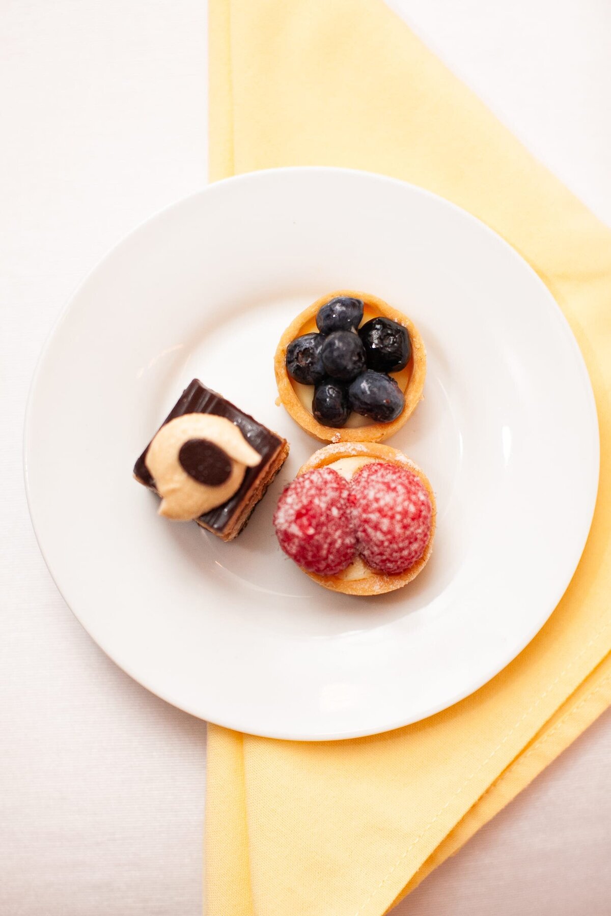mini-tarts-wedding-desserts