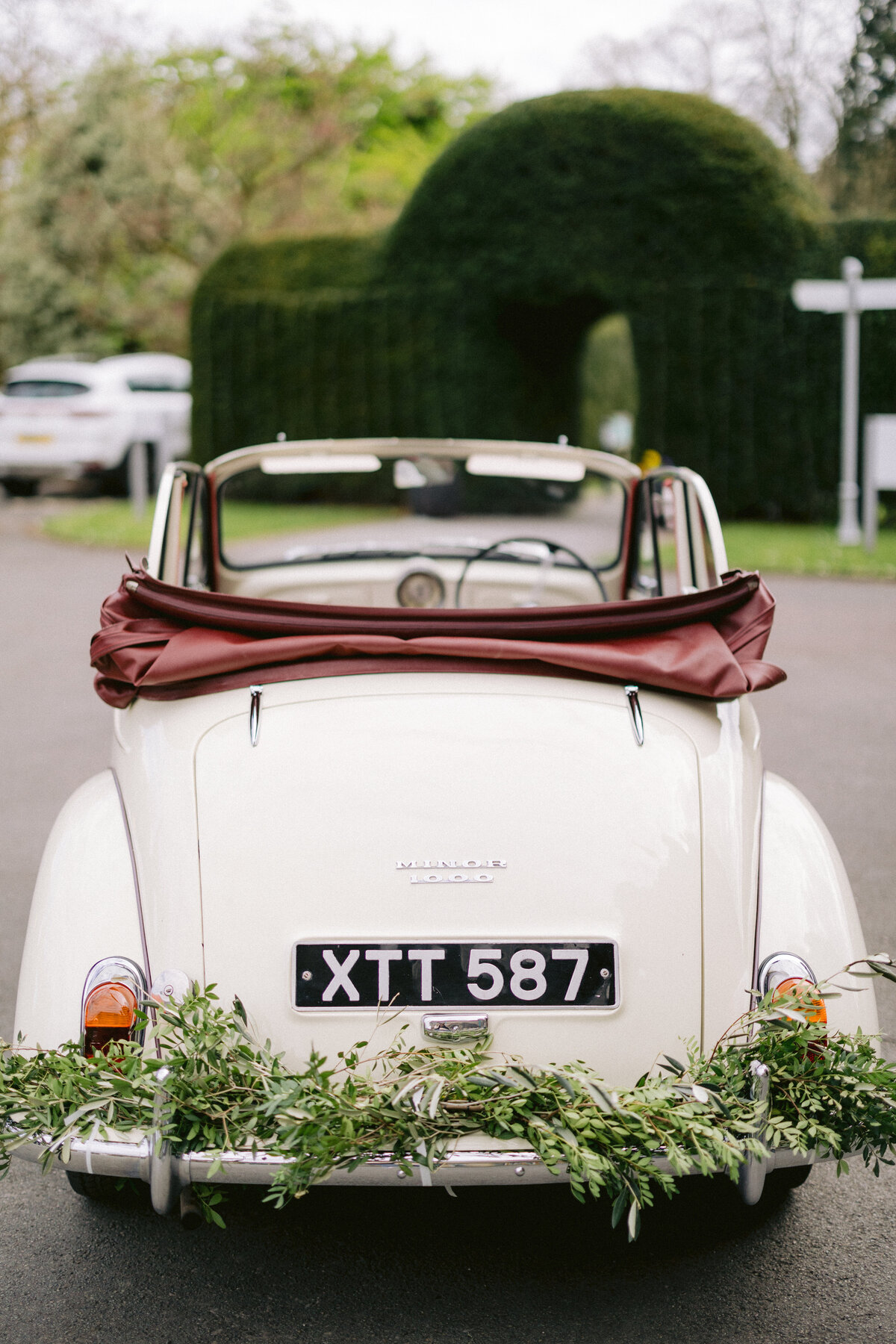 De Vere Tortworth Court Wedding, UK - Hunter Hennes Photography_0021