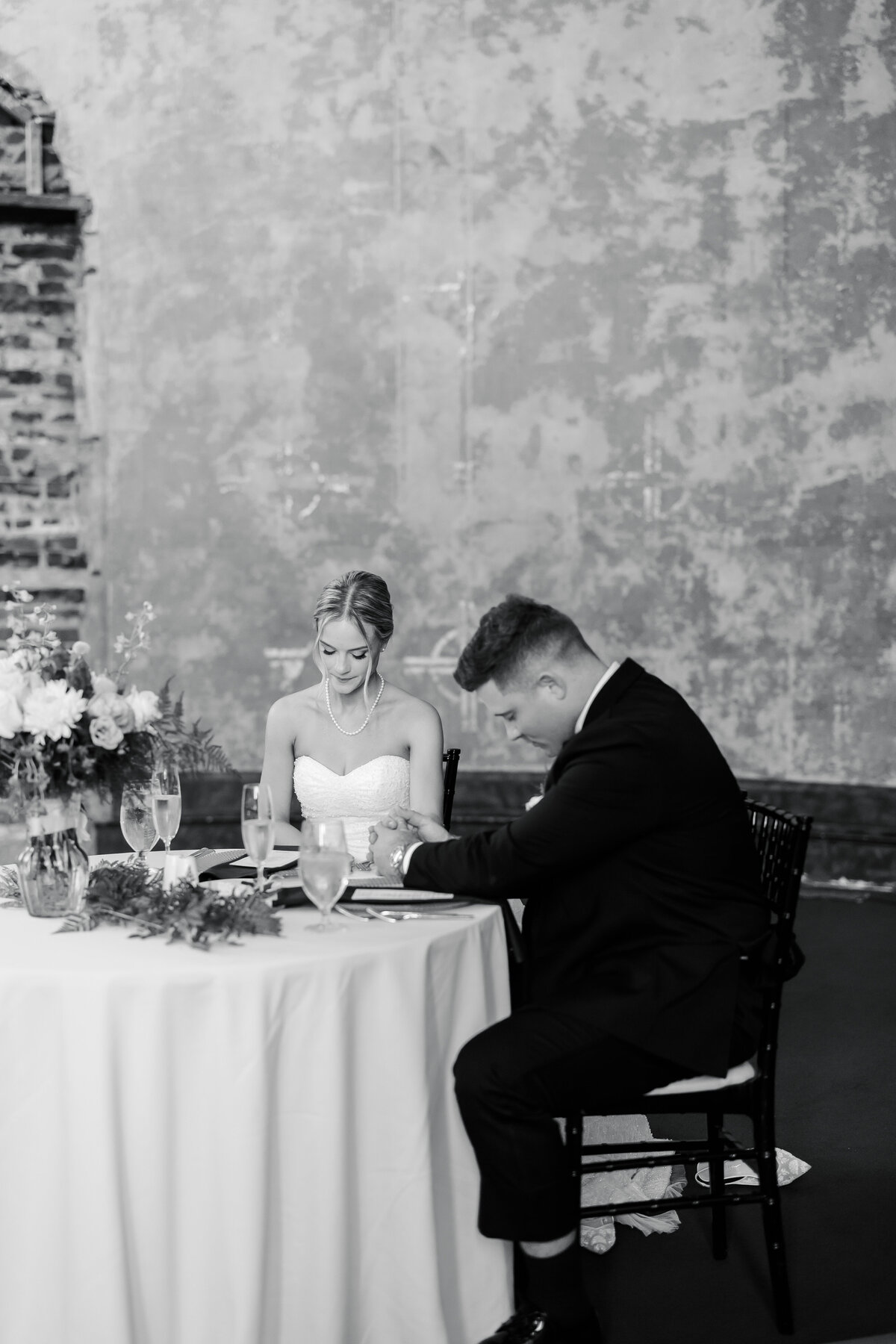 kasia-sickau-wedding-photographer-grace-alex-monastery-event-center-cincinnati-ohio1N1A2822