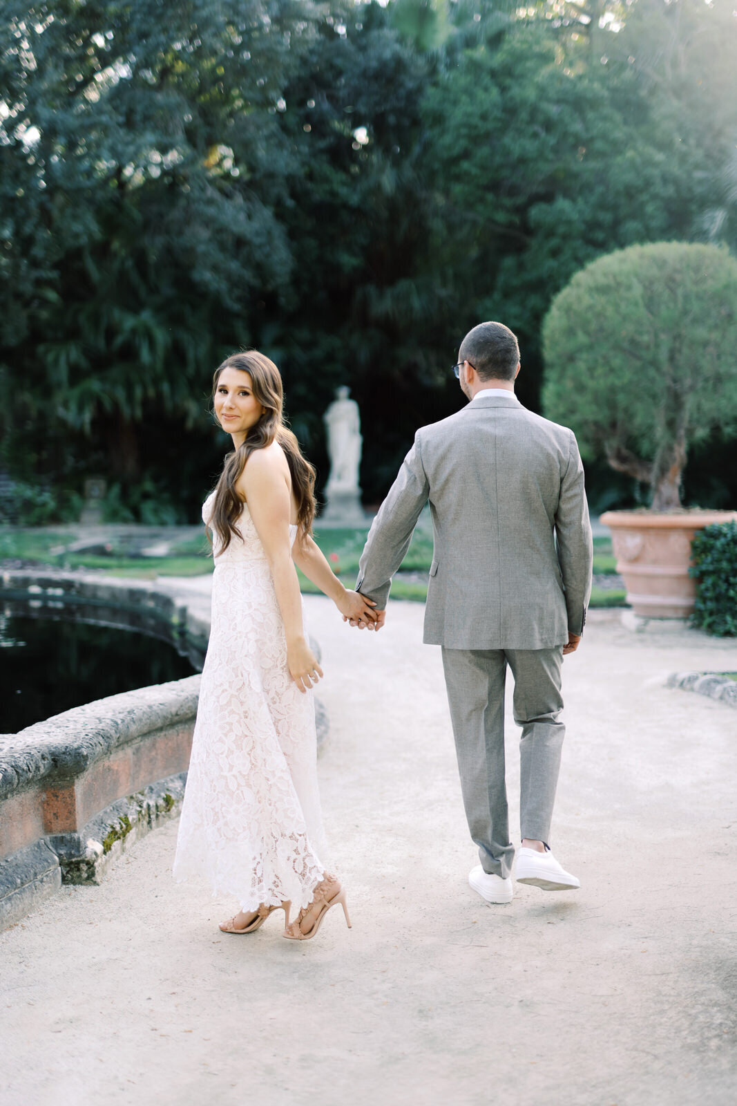 A Stylish and Chic Engagement Session at Vizcaya Museum in Miami Florida 7