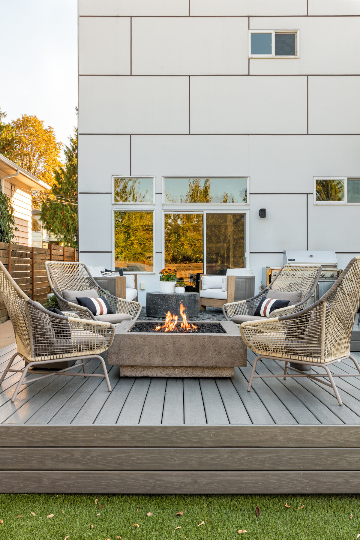 21_Miranda-Estes-Photography-Nouveau Design House Seattle-26