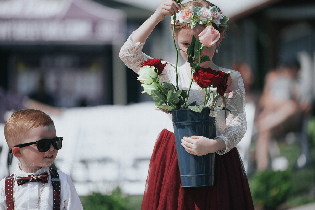 ceremony _ alaynna ann schwartz _ harpors vinyard _ iowa photographer _ playlife photography_0091