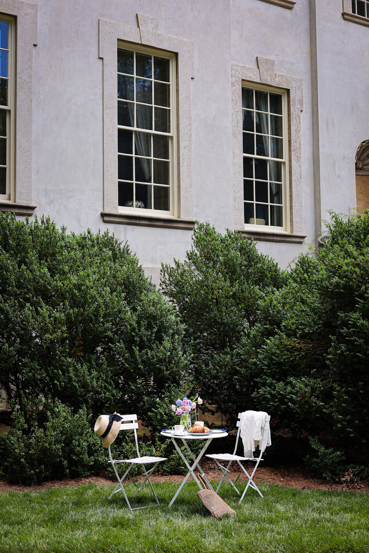 spring tablescape editorial
