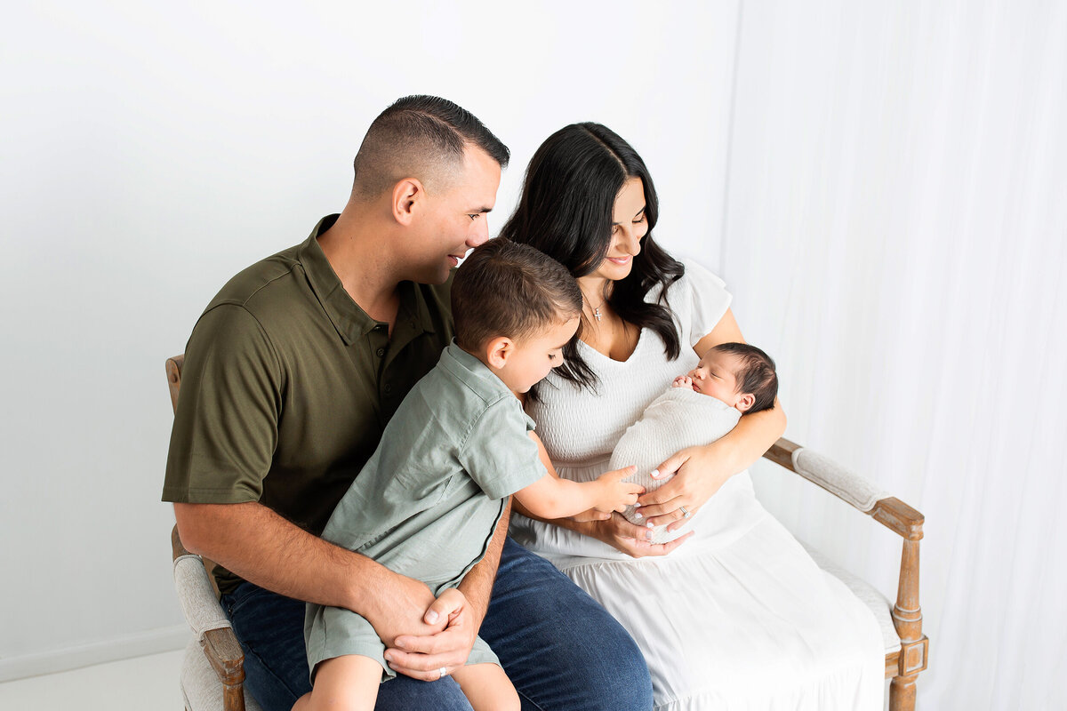 charlottesville va newborn portraits