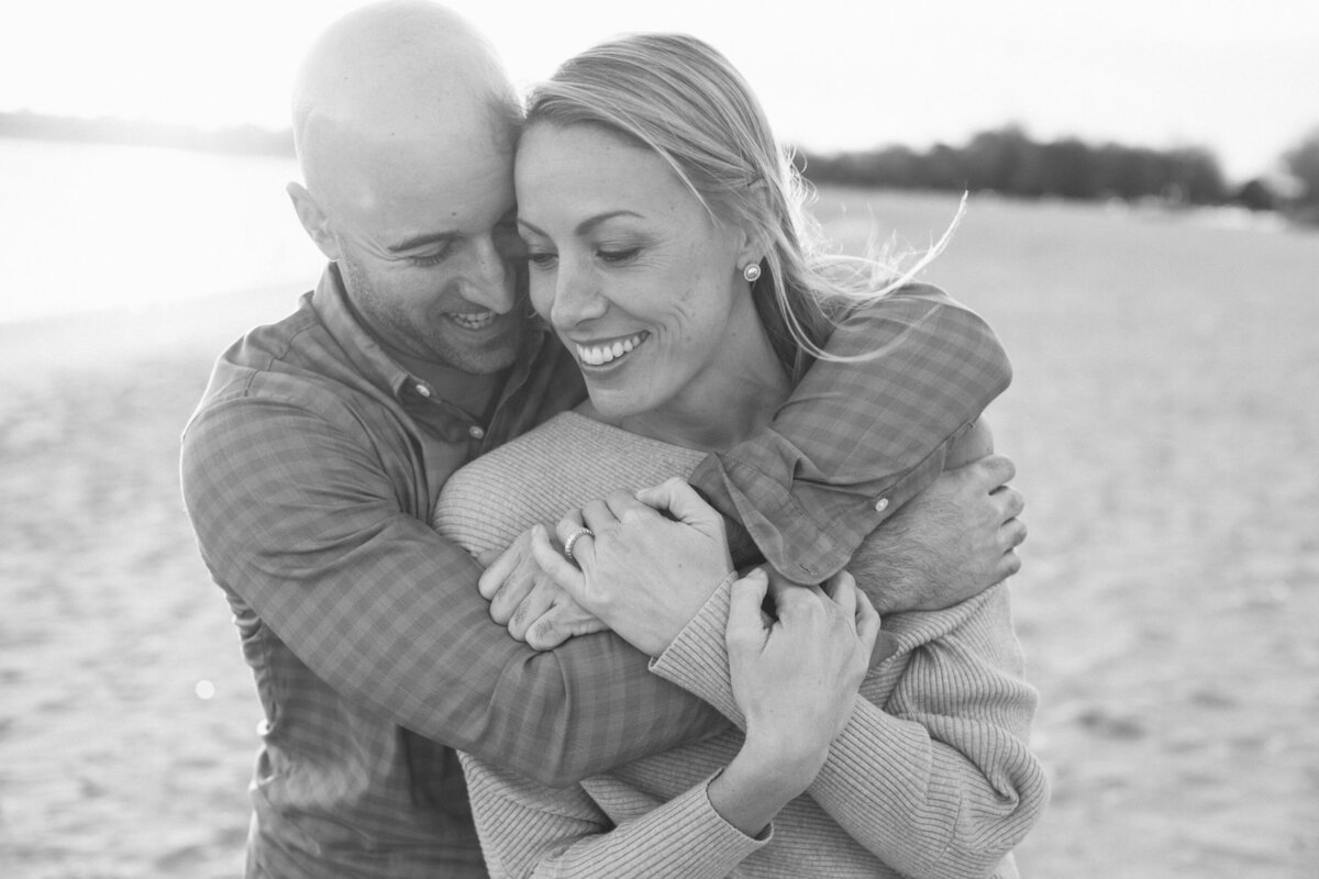 candid-boston-engagement-photographer-zev-fisher004