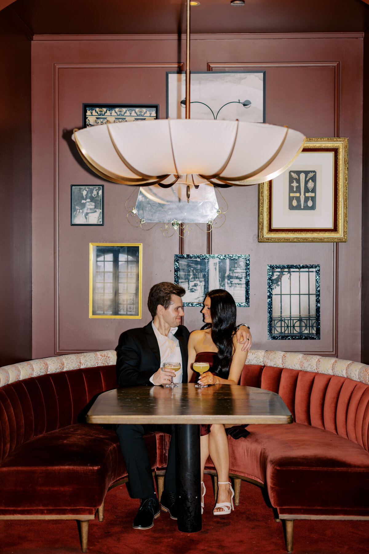 Pendry-Chicago-Engagement-Photos-0014