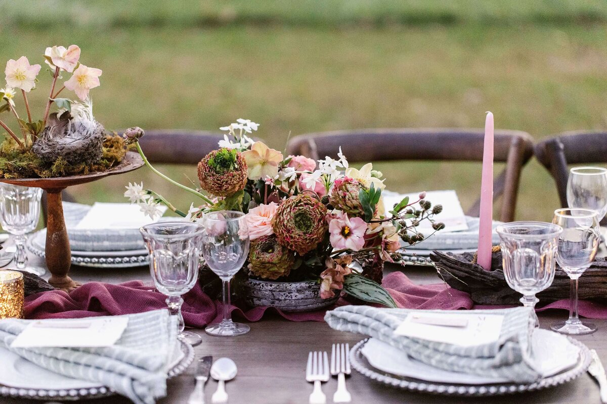 Fall inspired wedding flowers and outdoor reception