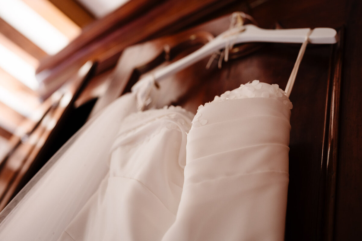 Emma and Josh's Chateau de Lerse Wedding-10